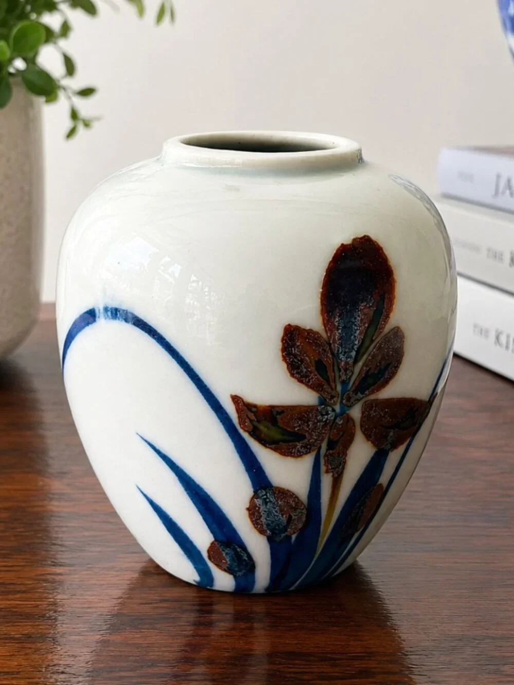 Vintage Japan Hand Painted Oriental Collection Blue Floral Porcelain Vase 4